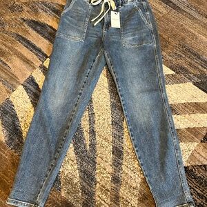 Judy Blue Women's Blue Jeans